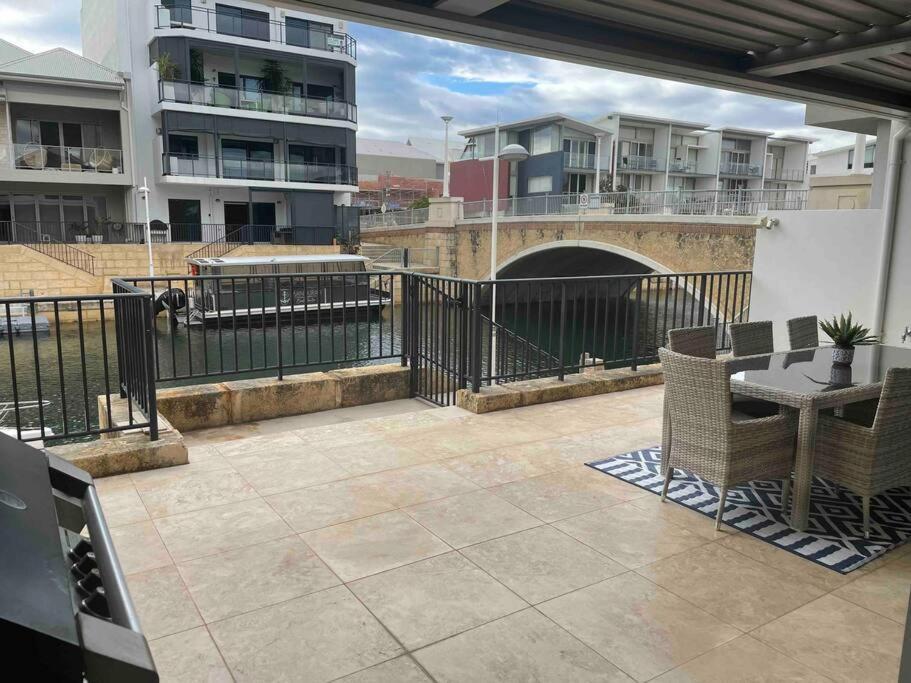 Canal Vista Mandurah Exterior photo
